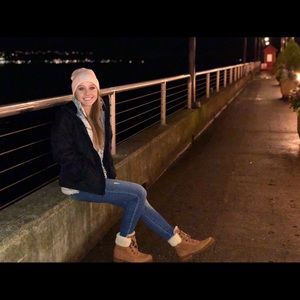 Meet your Posher, Ashley